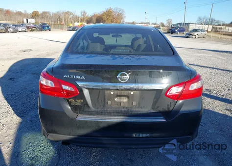 2016 Nissan Altima 2.5 S z USA, uszkodzony, nr VIN 1N4AL3AP3GC284053